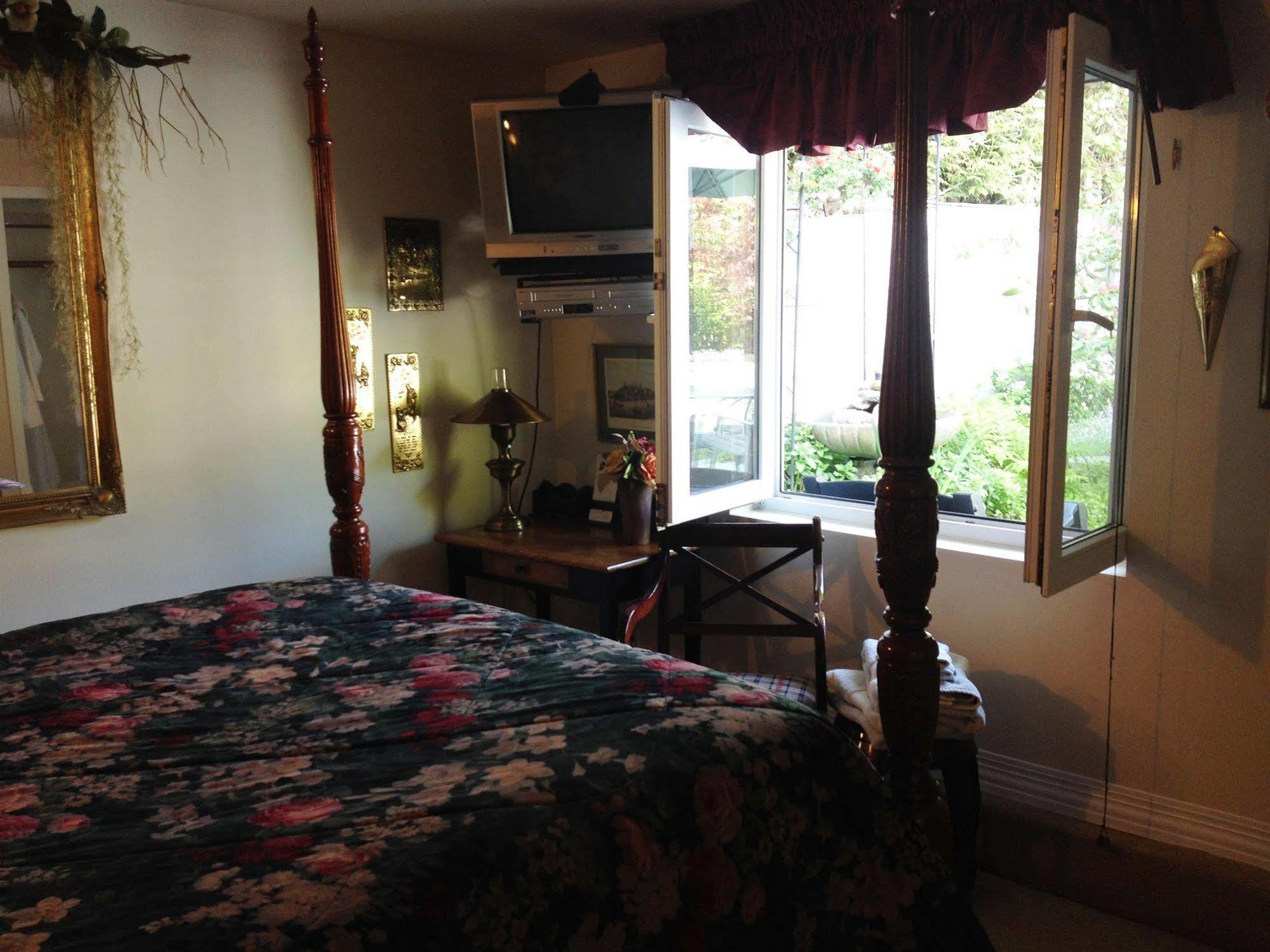 ריצ'מונד The Stone Hedge Bed And Breakfast מראה חיצוני תמונה