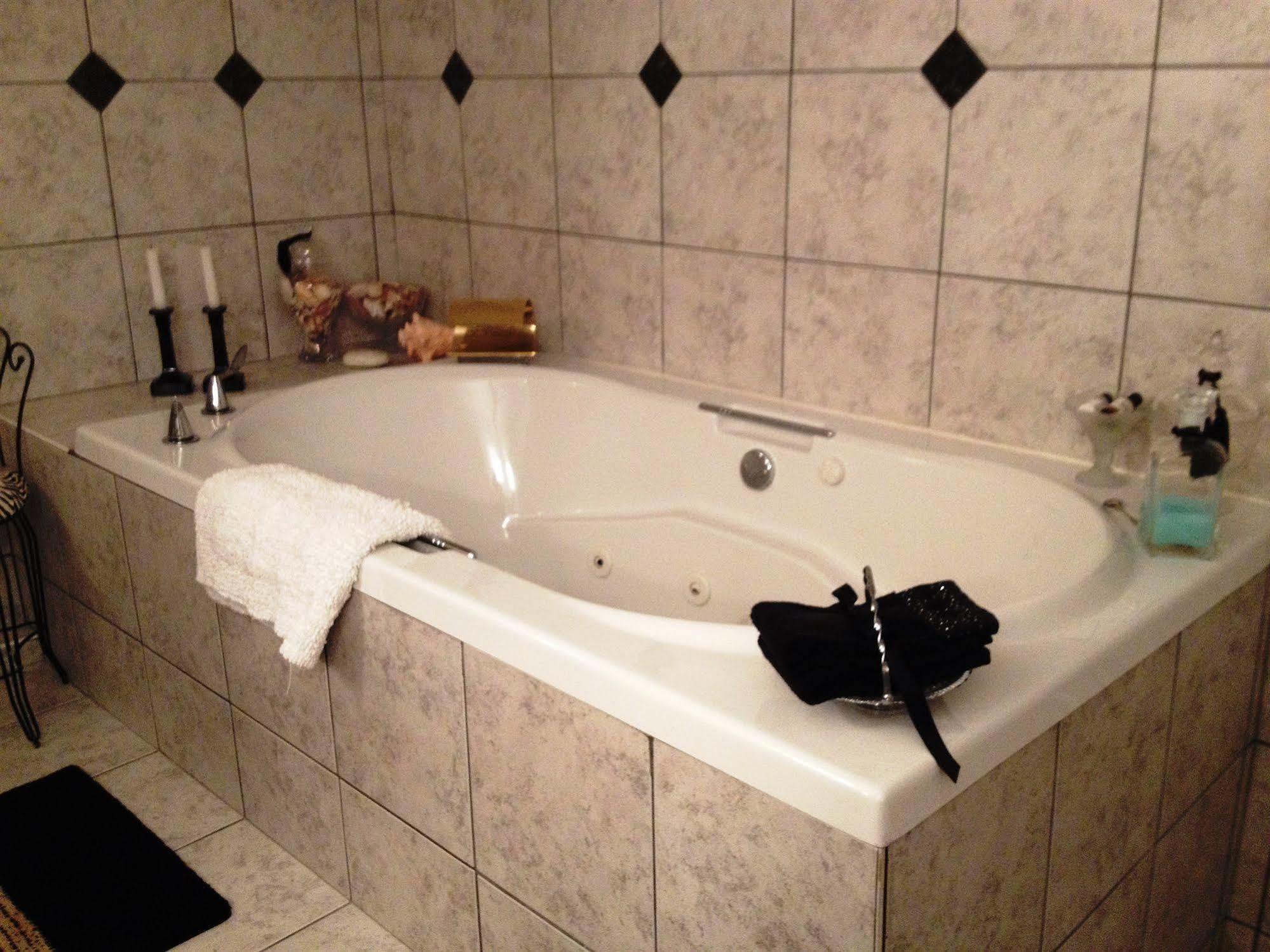 ריצ'מונד The Stone Hedge Bed And Breakfast מראה חיצוני תמונה